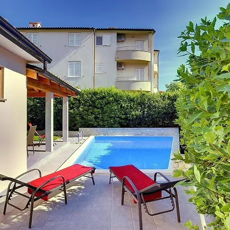 Feriehus Charmante Mit Privatem Pool Nur 1 Km Bis Zum Strand