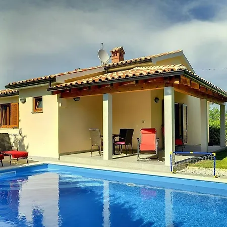 Feriehus Charmante Mit Privatem Pool Nur 1 Km Bis Zum Strand *